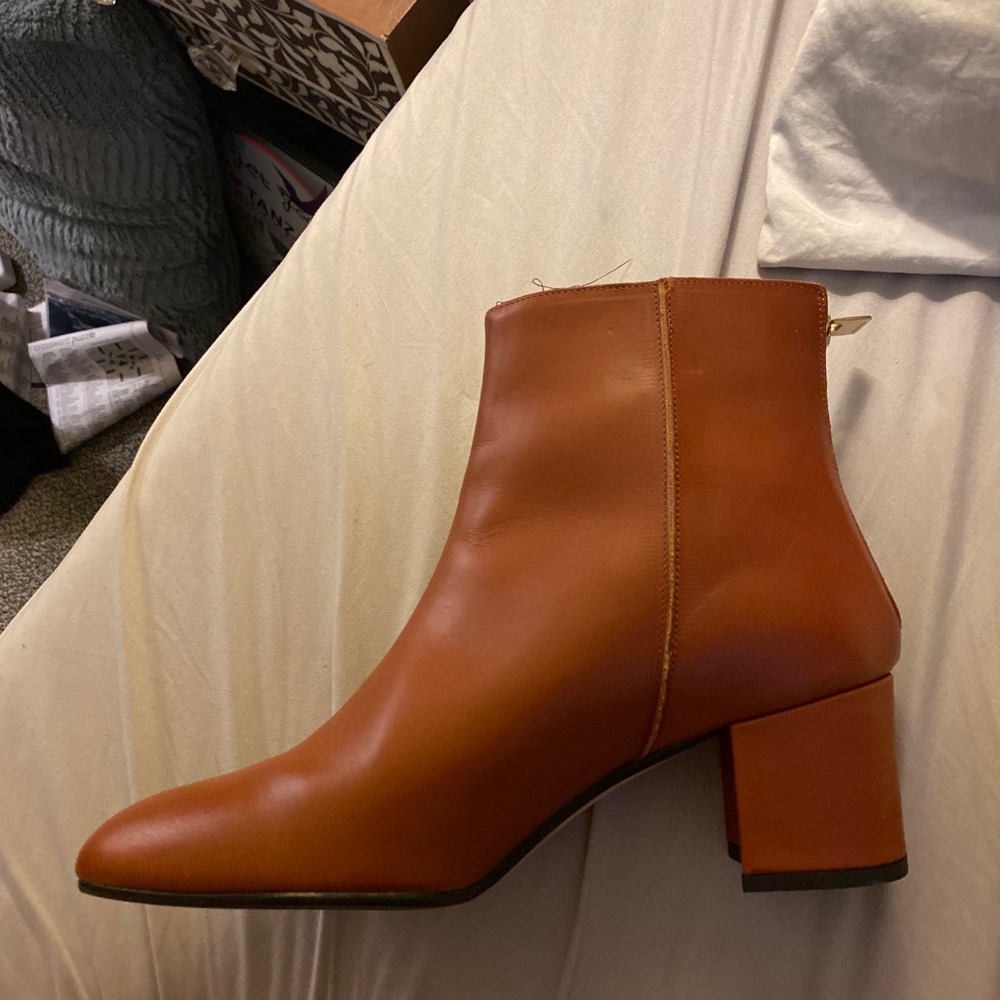 MEI BRown ANKLE BOOTS